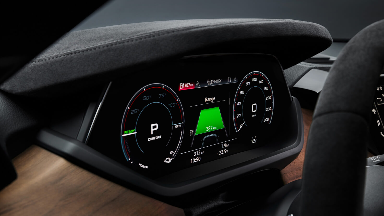 audi-etron-interior-2