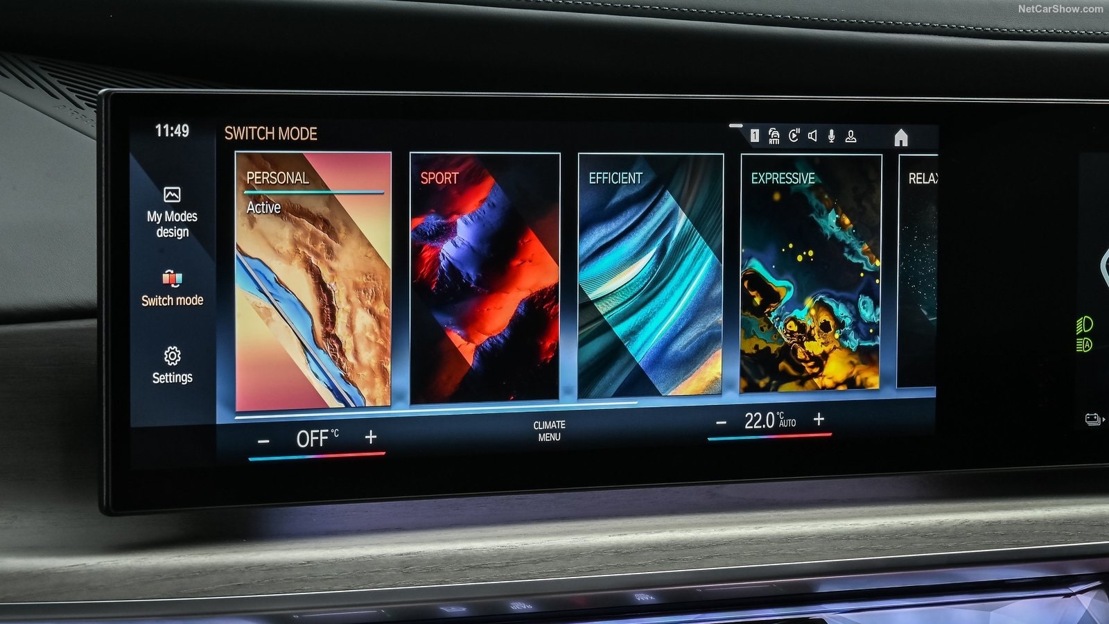 BMW i7 central console - switch driver mode